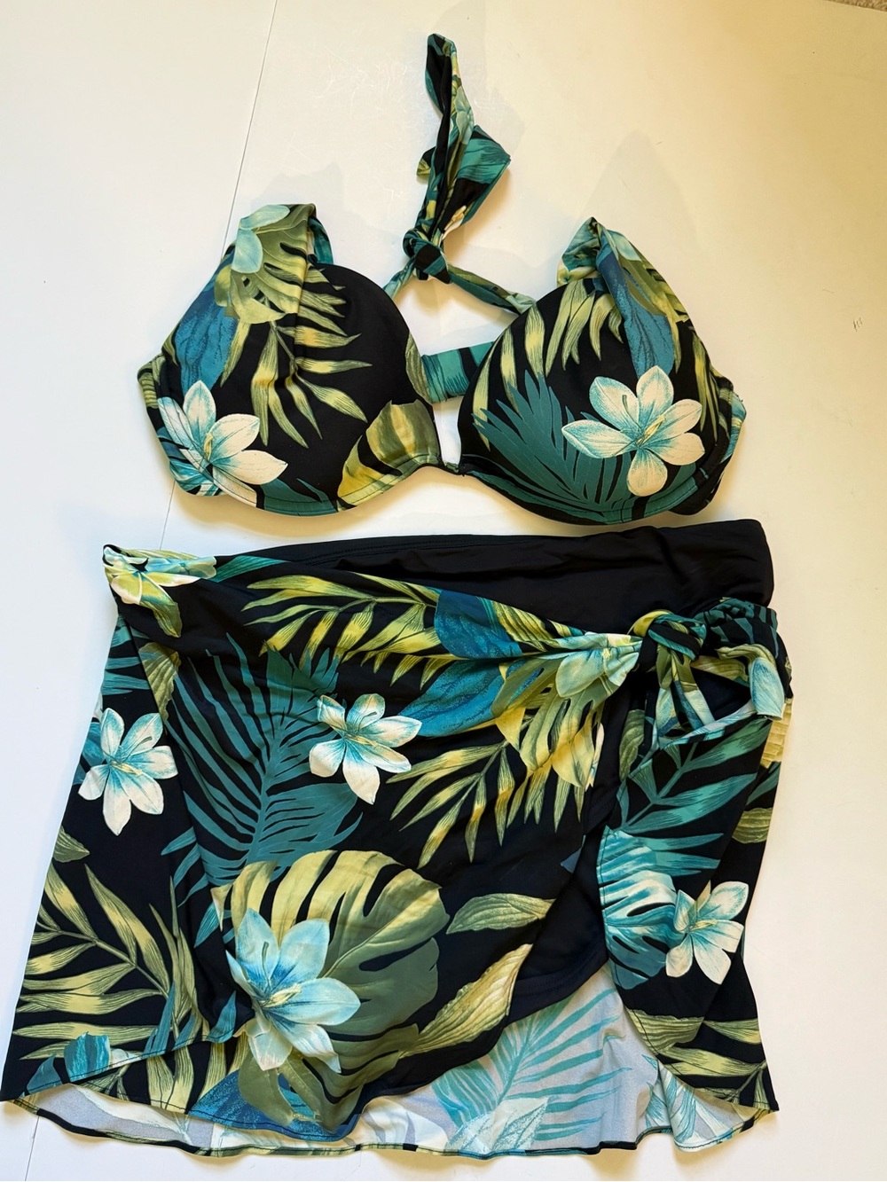 Women’s Coco Contour Tropical Floral Two-Piece Swim Set XL